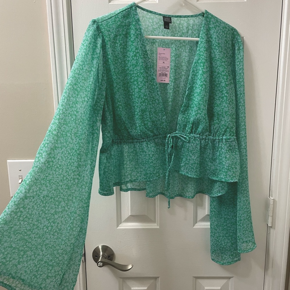 Floral Green Long Sleeve Top
